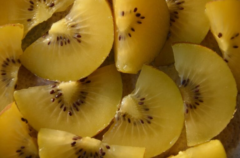 The Amazing Health Benefits of Yellow Kiwi Fruit