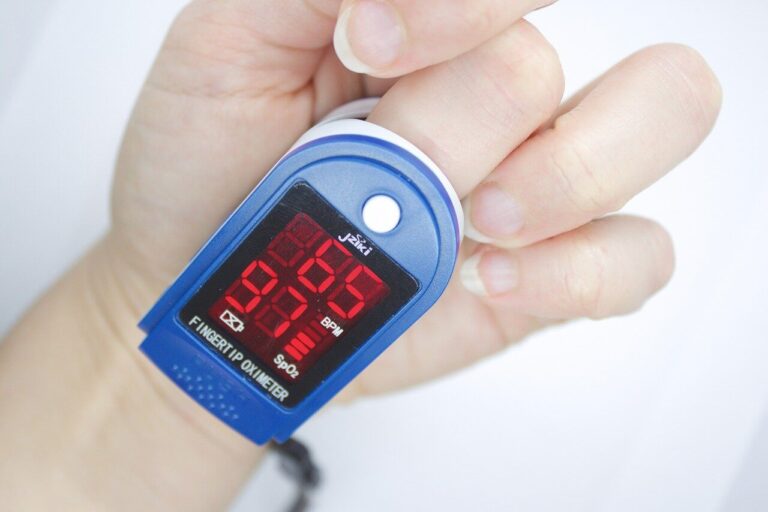 Buy Pulse Oximeter: Know Pulse Rate, SpO2 and Heart Rate at Home