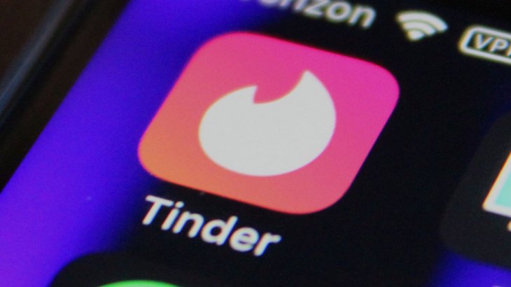 How do you make multiple Tinder accounts?