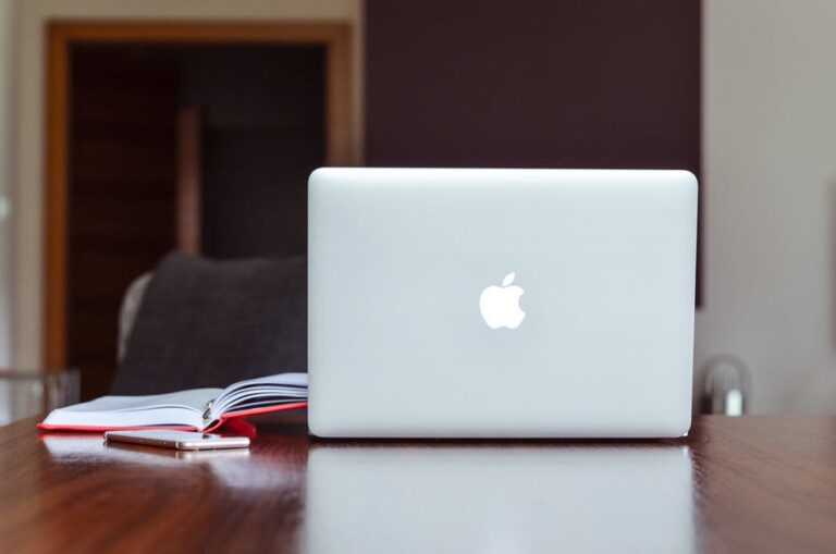 11 Awesome Reasons for Buying a MacBook